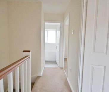 3 bedroom end of terrace house to rent - Photo 5