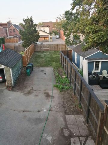 For Lease - 43 Enderby Road Unit# Upper, Toronto, Ontario - Photo 4