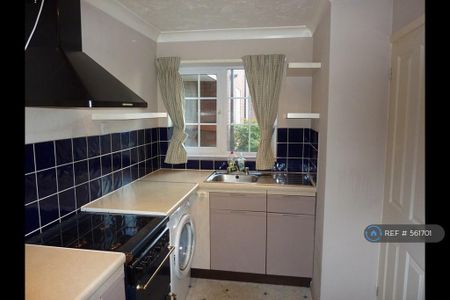 2 bedroom terraced house to rent - Photo 3