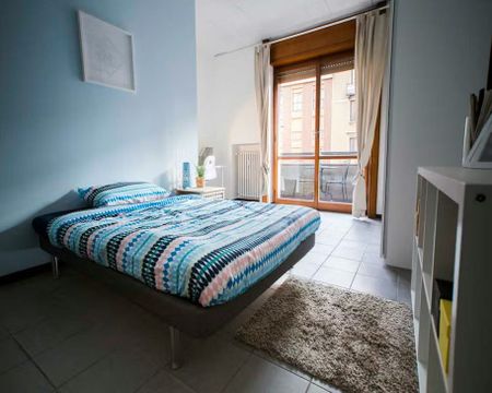 Via Francesco Arese, Milan, Lombardy 20159 - Photo 4