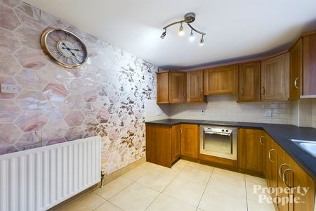 18 Lancaster Street, Belfast, BT15 1EZ - Photo 2