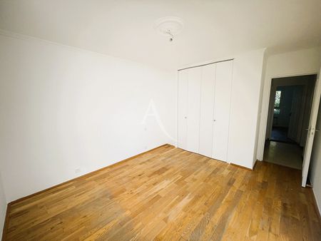 Location Appartement 4 pièces 84m² - Photo 2