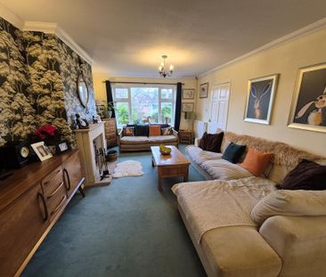 3 bedroom semi-detached house to rent - Photo 1