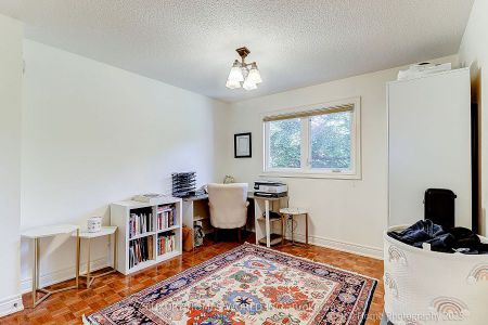 For Lease - 22 Chip Court, Richmond Hill, Ontario - Photo 2