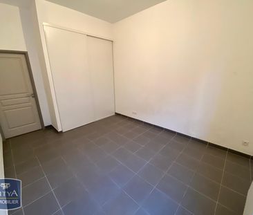 Location Appartement 4 pièces 116m² TOULON 83000 - Photo 2