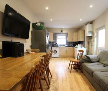 7 bedroom end of terrace house to rent - Photo 6