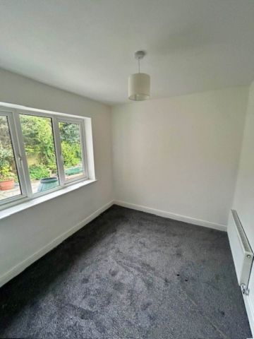 Dudlows Green Road, Warrington - Photo 5