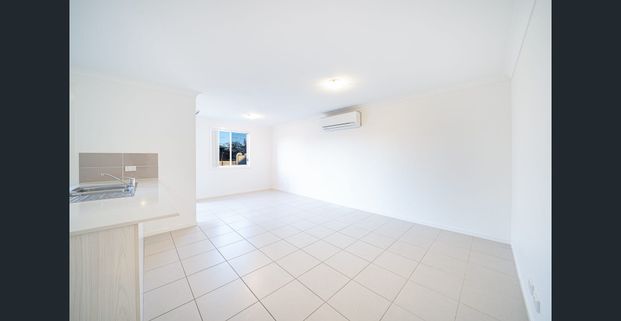 Near new 4 bedroom house | Uniland Real Estate - Photo 1