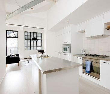 Charming Heritage Apartment in Prime CBD Location - Photo 1