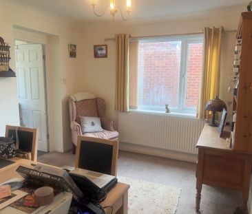 Oaktree Close, March, March - Photo 5