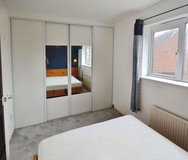 2 bedroom semi-detached house to rent - Photo 5