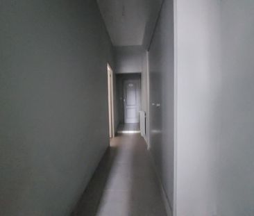 Location Appartement 2 pièces 42m² CAUDEBEC LES ELBEUF 76320 - Photo 4