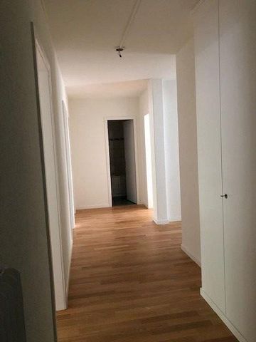 Zentral gelegene 2.5 ZW à 49m² im EG - Photo 5