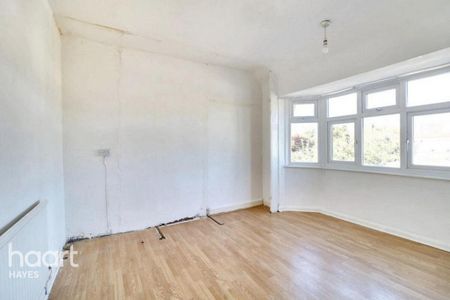 4 bedroom terraced house to rent - Photo 5
