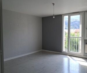 Location Appartement à FONTAINE - Photo 6