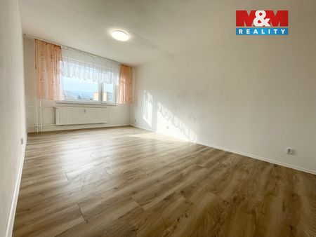 Pronájem bytu 1+1 40 m² - Fotografie 2
