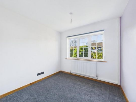 2 bedroom semi-detached bungalow to rent - Photo 1