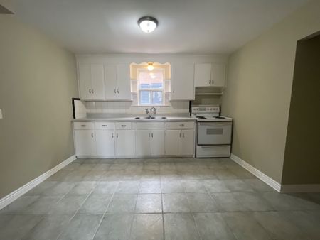 For Lease - 12 Dwight Avenue Unit# 6, Toronto, Ontario - Photo 5