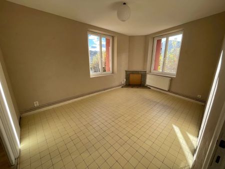 Location Appartement 4 pièces 72 m2 à Lavelanet - Photo 4