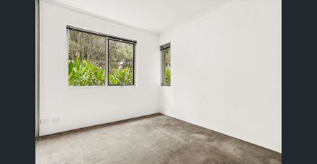 Modern Two Bedroom Apartment With Parking In An Urban Village Hotspot - Photo 5