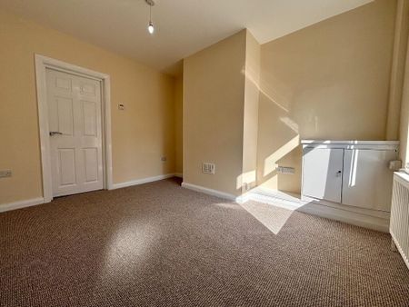 27 Dhu Varren Park, Belfast, BT13 3FH - Photo 5