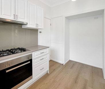Spacious Four-Bedroom Home in Peaceful Bensville Setting - Photo 6