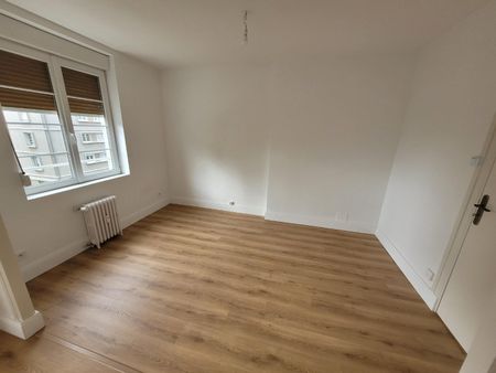 Location Appartement 4 pièces 77m² BOULOGNE SUR MER 62200 - Photo 5
