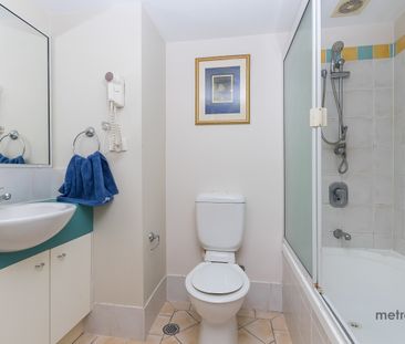 FULLY FURNISHED IN UNBEATABLE LOCATION! - Photo 5