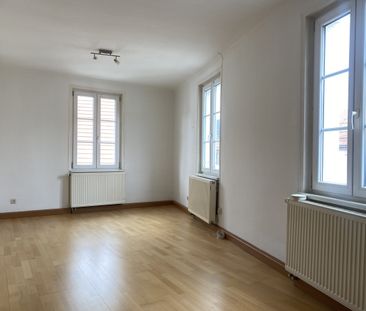 Helle 2 Zimmer-Wohnung im 1. Obergeschoss - Photo 1