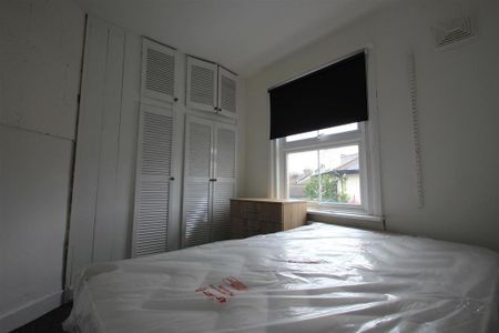 4 bedroom house share to rent - Photo 3