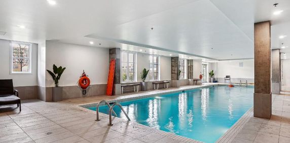 LUXURIOUS FULLY-FURNISHED CONDO - Photo 2