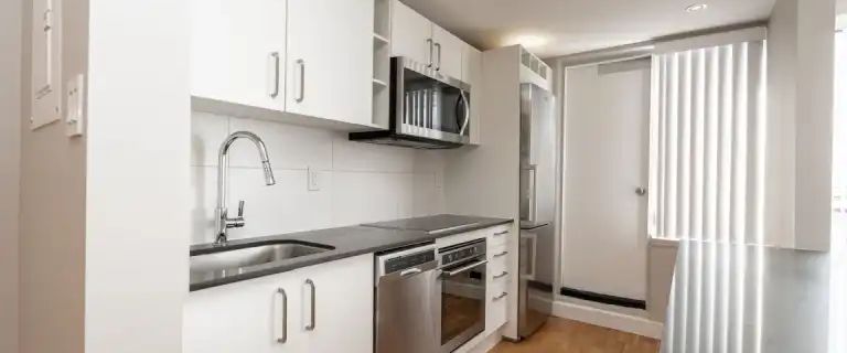 77 Spencer Avenue | 77 Spencer Avenue, Toronto - Photo 1