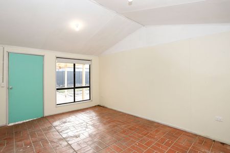 Spacious 3-Bedroom Home in Epping - Photo 4