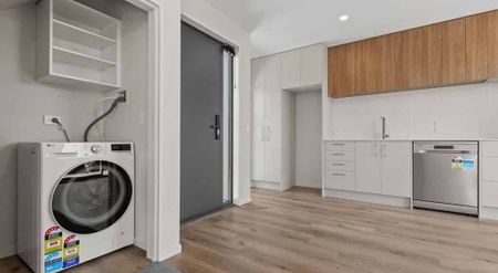 Brand New 2 Bedroom, 1 Bathroom Home - Photo 3