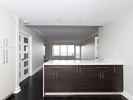 1745 Av. Cedar - Photo 5