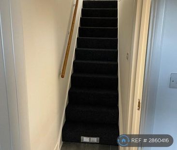 2 bedroom maisonette to rent - Photo 1