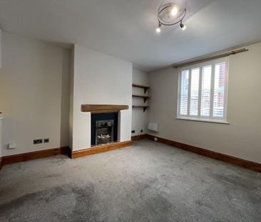 2 bedroom end of terrace house to rent - Photo 1