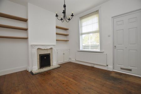 2 bedroom terraced house to rent - Photo 4