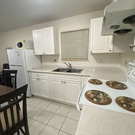 2 bed 1 bath ground unit near E41st Ave - Photo 1