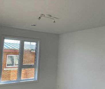 Grands 5½ 2e étage, construction neuve - Photo 2