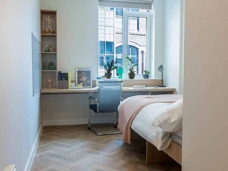 Premium Ensuite - Photo 4