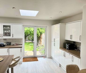 North Place Room 5 - Photo 4