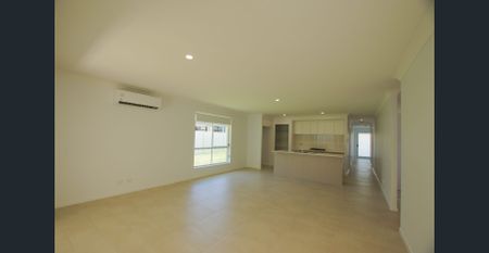 FOUR BEDROOM FAMILY HOME - Photo 3