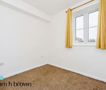 Lewes Close, Essex, Grays - Photo 3