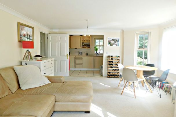 2 bedroom apartment to rent - Photo 1