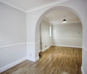 4 bedroom detached house to rent - Photo 1