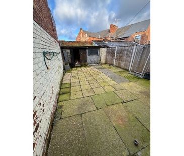 3 bed Terraced House, - Photo 1