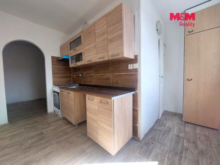 Pronájem bytu 2+1 50 m², Školní 515, Klášterec nad Ohří - Photo 2
