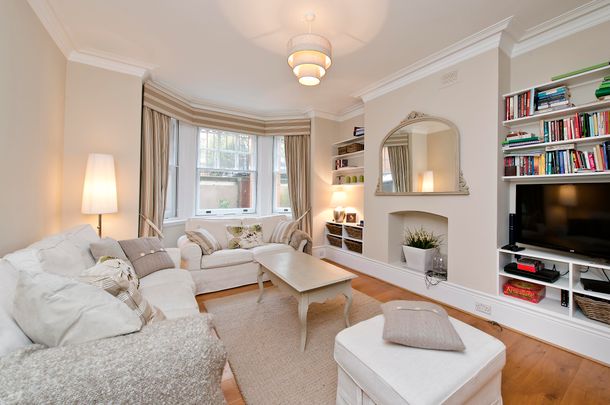 Charleville Road, W14, London - Photo 1