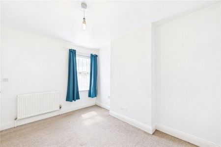 School Road, Tilehurst, Reading, Berkshire, RG31 - Photo 5